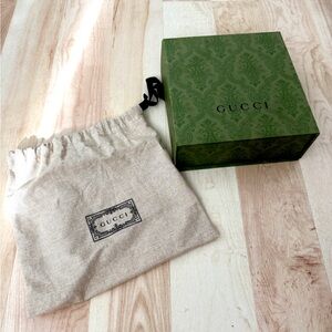 GUCCI box empty for belts etc incl dust bag
